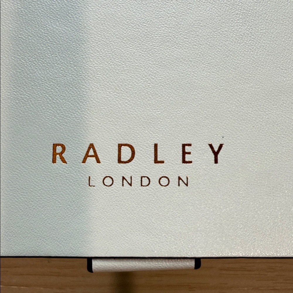 Radley London white jewelry box - Picture 4 of 4